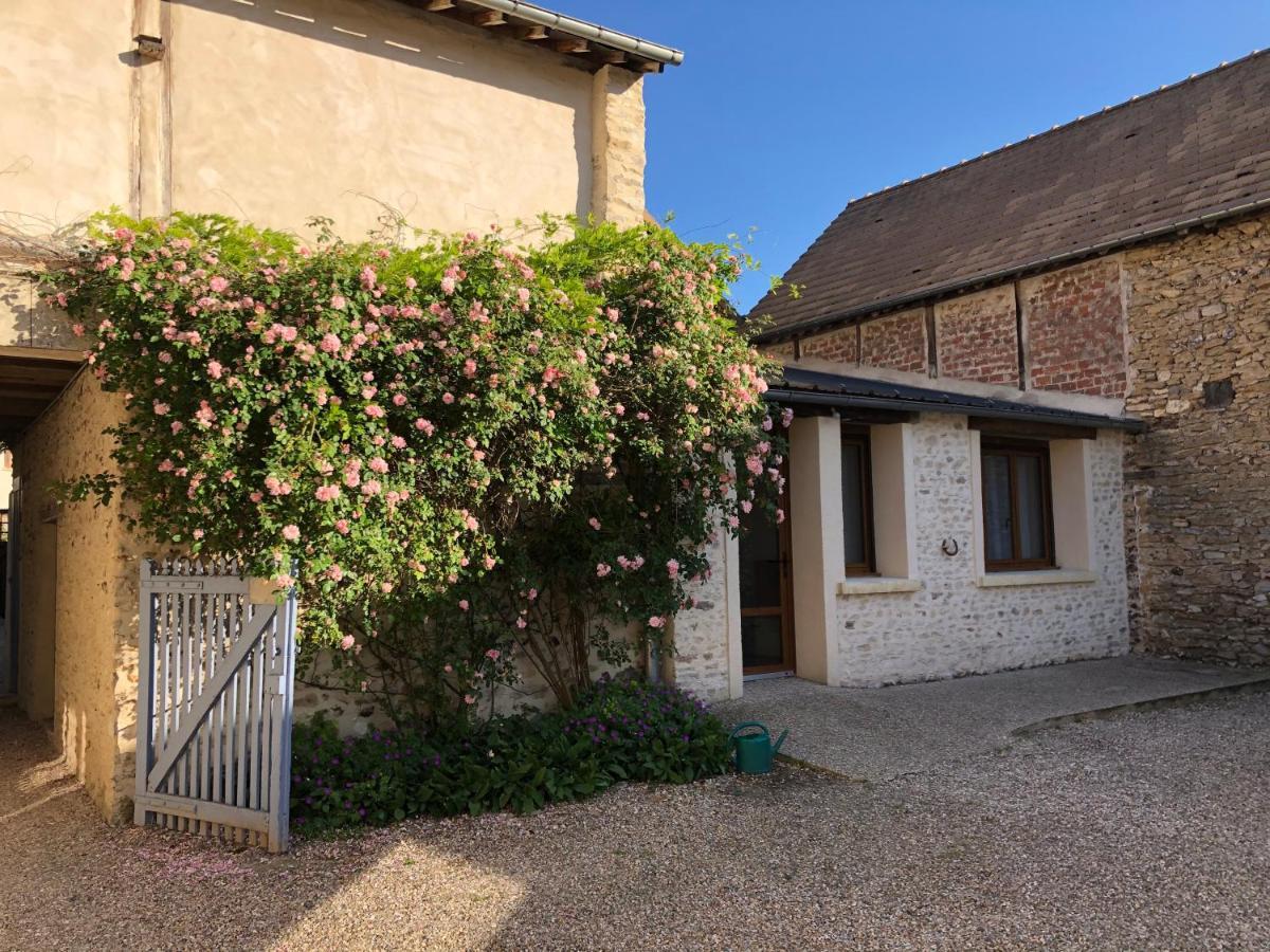 Villa Le Clos De La Tannerie Saint-Aquilin-de-Pacy Exterior foto